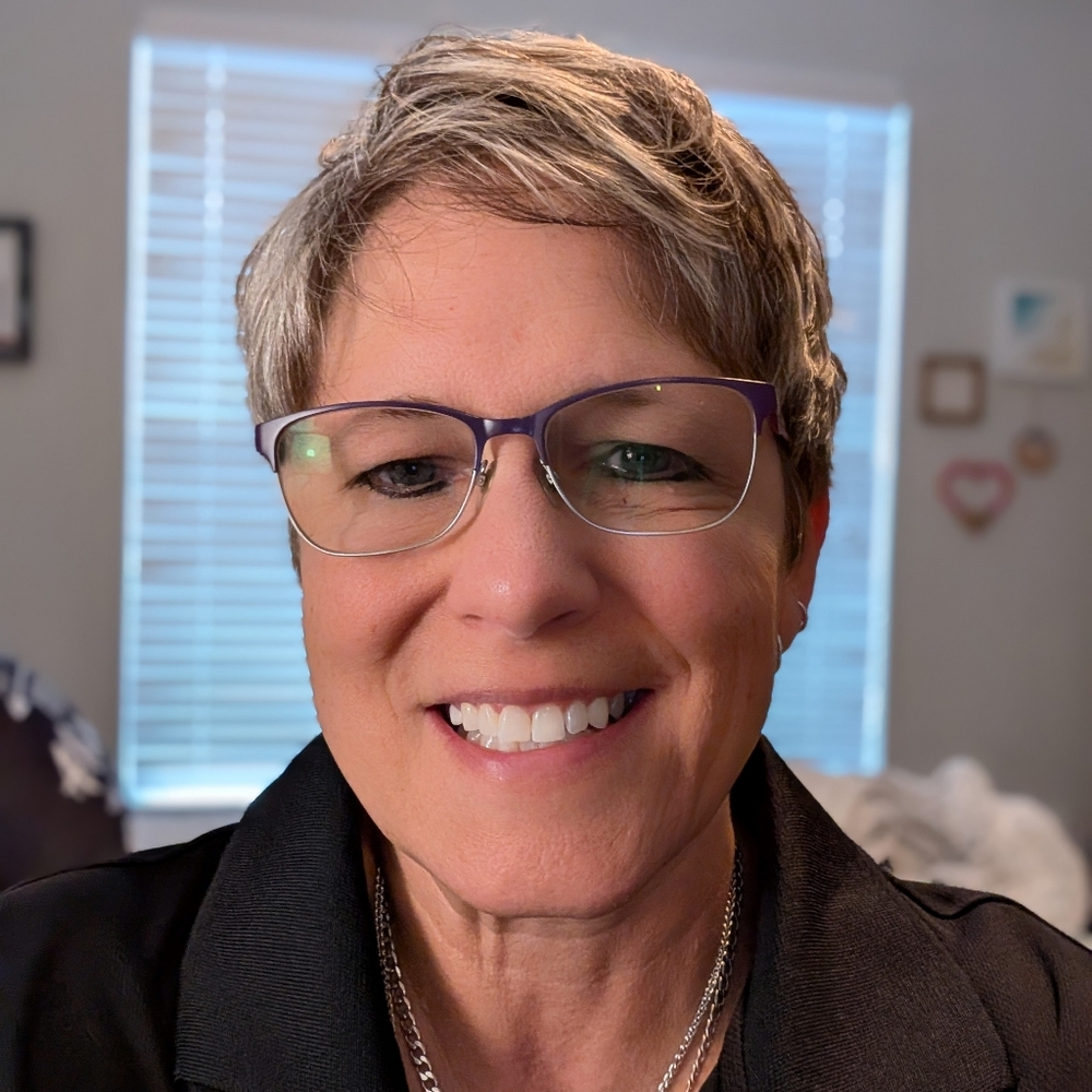 Meet your Posher, Dana